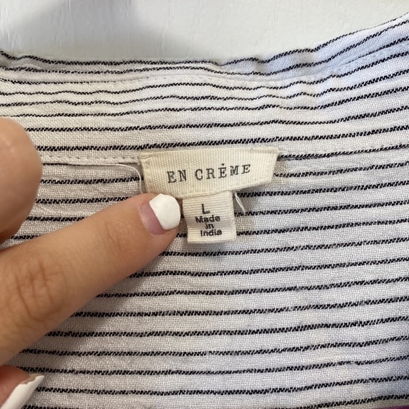 En Crème Button up Blouse Striped Long Sleeve - Picture 2 of 5